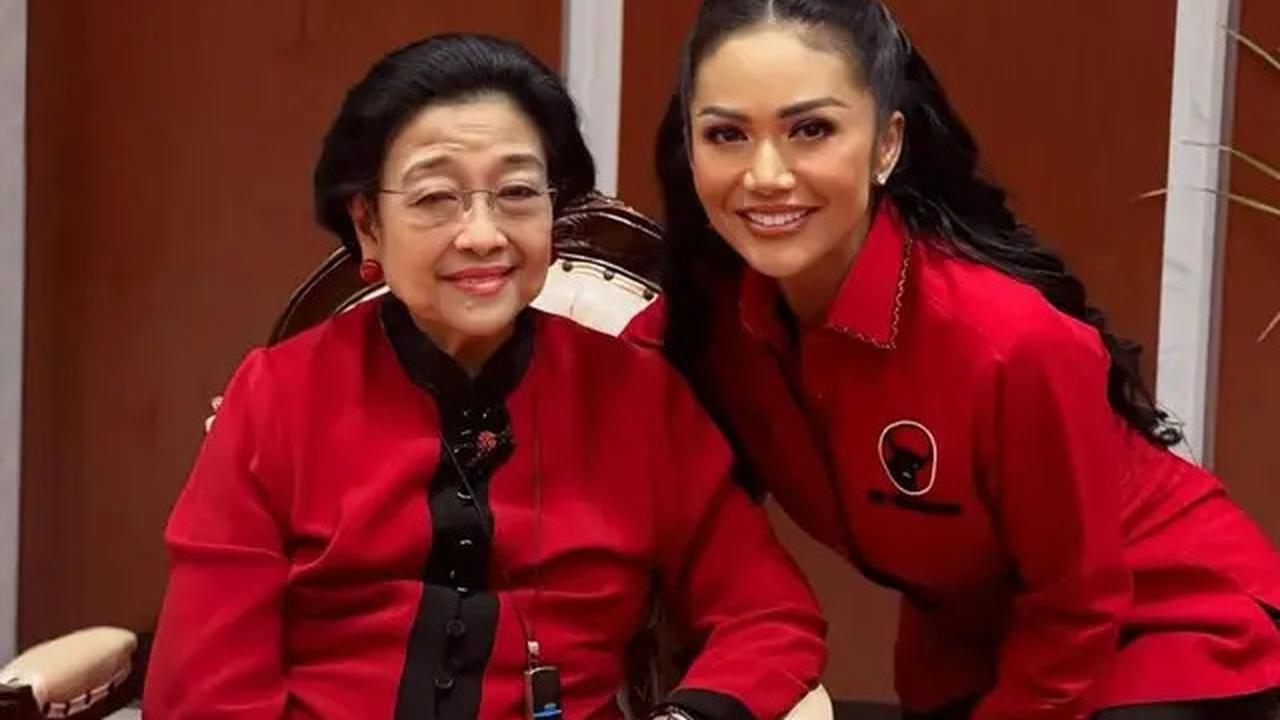 5 Potret Kris Dayanti Peringati 17 Agustus 2025 Kemerdekaan HUT RI ke-80, dari Wasta Nusantara hingga Gaya Casual