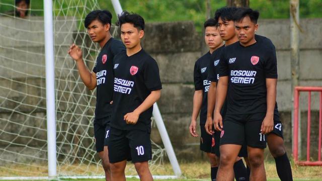 Pelatih PSM Makassar Syamsuddin Batola