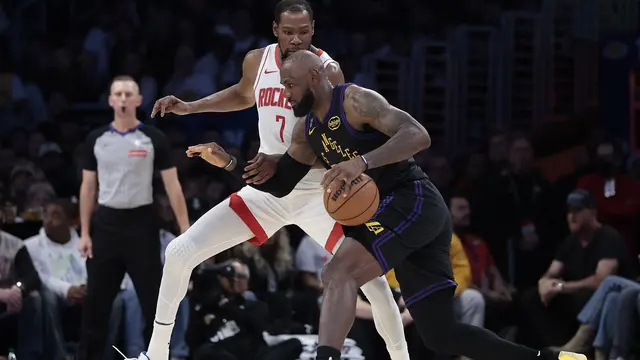 Duel Kevin Durant dengan LeBron James di playoff NBA game 2