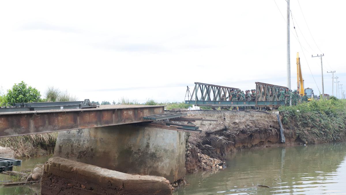 Membedah Spesifikasi Bailey, Jembatan Bongkar Pasang Milik TNI Sambungkan Daerah Terisolir Banjir