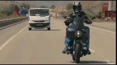 Sekelompok mahasiswa Belanda membuat sepeda motor besar bertenaga listrik yang memiliki kecepatan tinggi dan daya jangkau ratusan kilometer. 