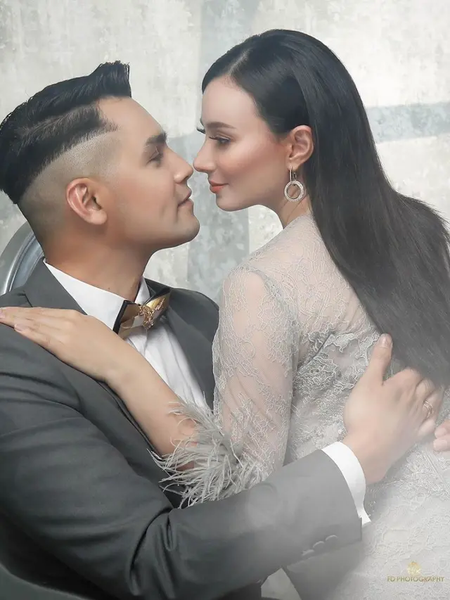 Gaya Asmirandah Saat Pemotretan Ini Curi Perhatian, Cantik Bak Putri Raja