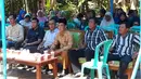 Suasana saat peresmian Jembatan Asa ke-7 di Sukaraja, Kecamatan Palas, Kabupaten Kalianda, Lampung Selatan, Minggu (13/3). Pengerjaan memakan waktu sekitar 2 bulan dengan panjang  jembatan 16 meter dan lebar 1,2 meter. (Liputan6.com/dok SCTV)