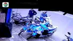 Dua pencuri yang menggondol satu unit motor depan toko sembako terekam kamera pengintai atau CCTV.