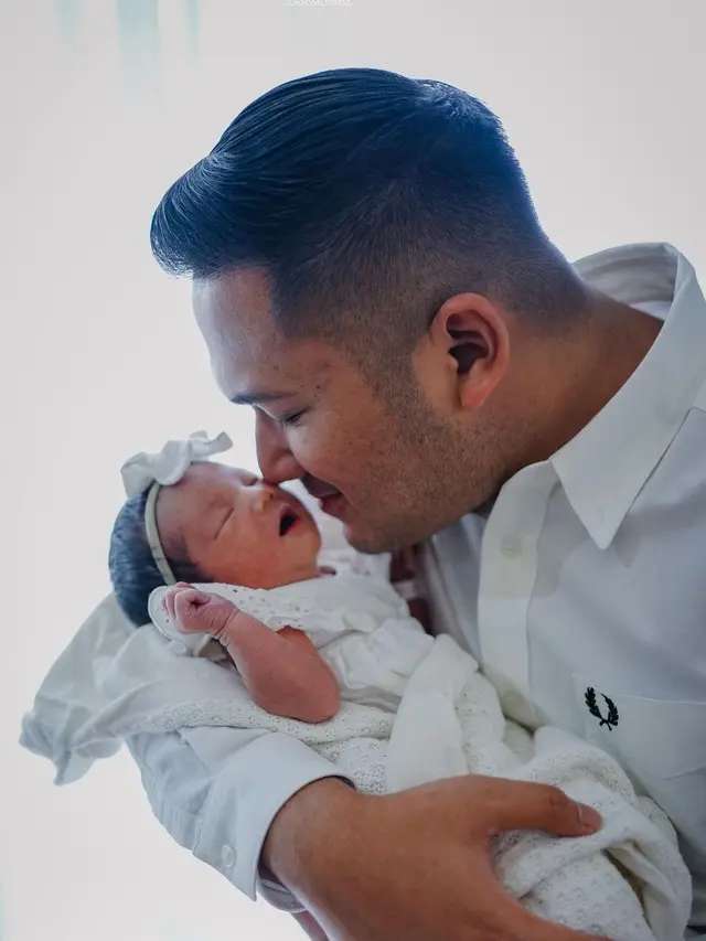 Potret anak kedua Kesha Ratuliu