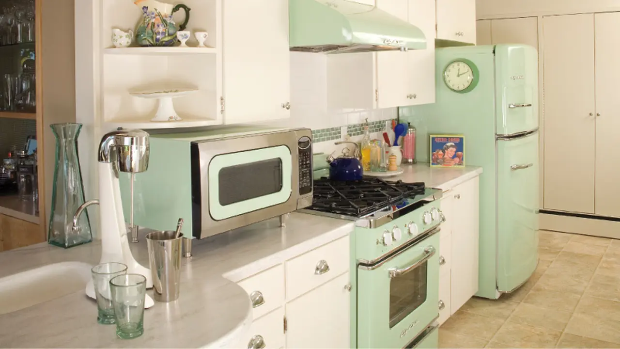 Rumah.com 10 Hal Utama Ketika Mendesain Dapur Bergaya Retro