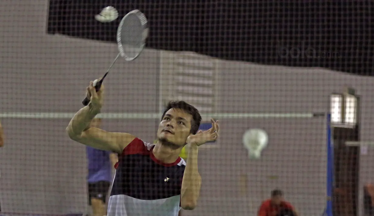 Aksi Ricky Karanda Suwardi saat berlatih kecepatan di Cipayung, Jakarta Timur, Senin (14/8/2017). Tim Bulutangkis akan menghadapi dua event besar yaitu SEA Games 2017 dan BWF World Championship. (Bola.com/Nicklas Hanoatubun)