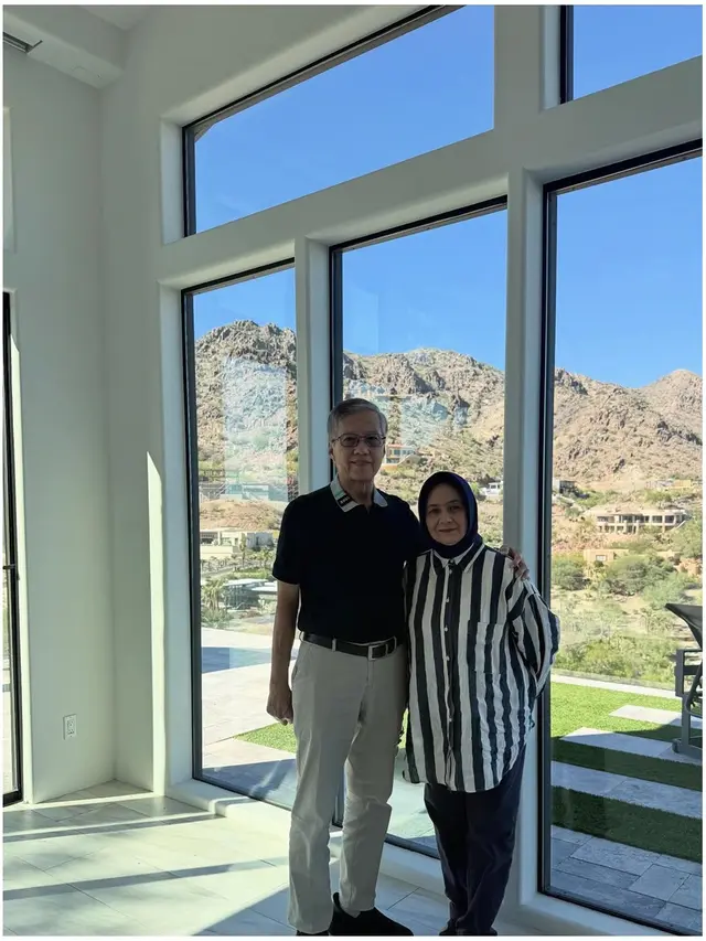 6 Potret Farah Quinn Bareng Ayah-Ibu yang Jarang Tersorot, Kumpul di Amerika