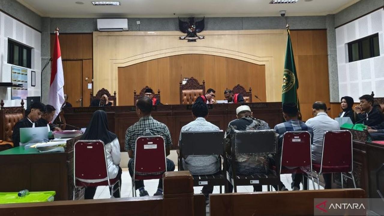Tiga Terdakwa Korupsi Pengadaan Laptop Chromebook Dituntut 8 Tahun Penjara