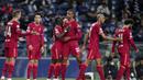 Penyerang Liverpool, Sadio Mane (ketiga kiri) berselebrasi dengan rekan setimnya usai mencetak gol ke gawang Porto pada pertandingan grup B Liga Champions di stadion Dragao di Porto, Portugal, Rabu (29/9/2021). Dengan hasil ini, Liverpool masih berada di puncak klasemen dengan 6 poin. (AP Photo/Luis