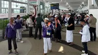 Saudi Airlines Mendarat Darurat di Bandara Kualanamu, 376 Jemaah Haji Asal Surabaya Dievakuasi
