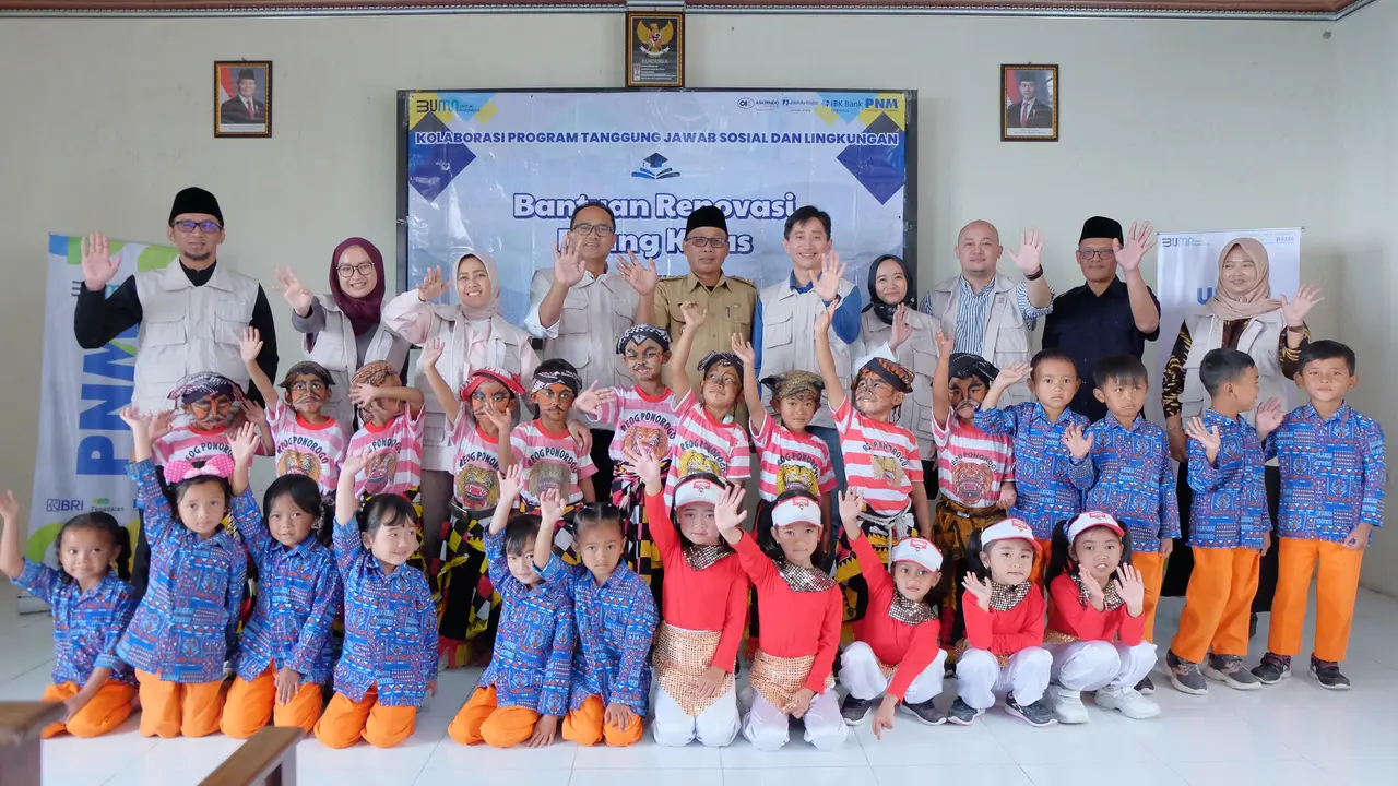 PNM bersama Jamkrindo, Askrindo, dan Bank IBK Indonesia renovasi TK.