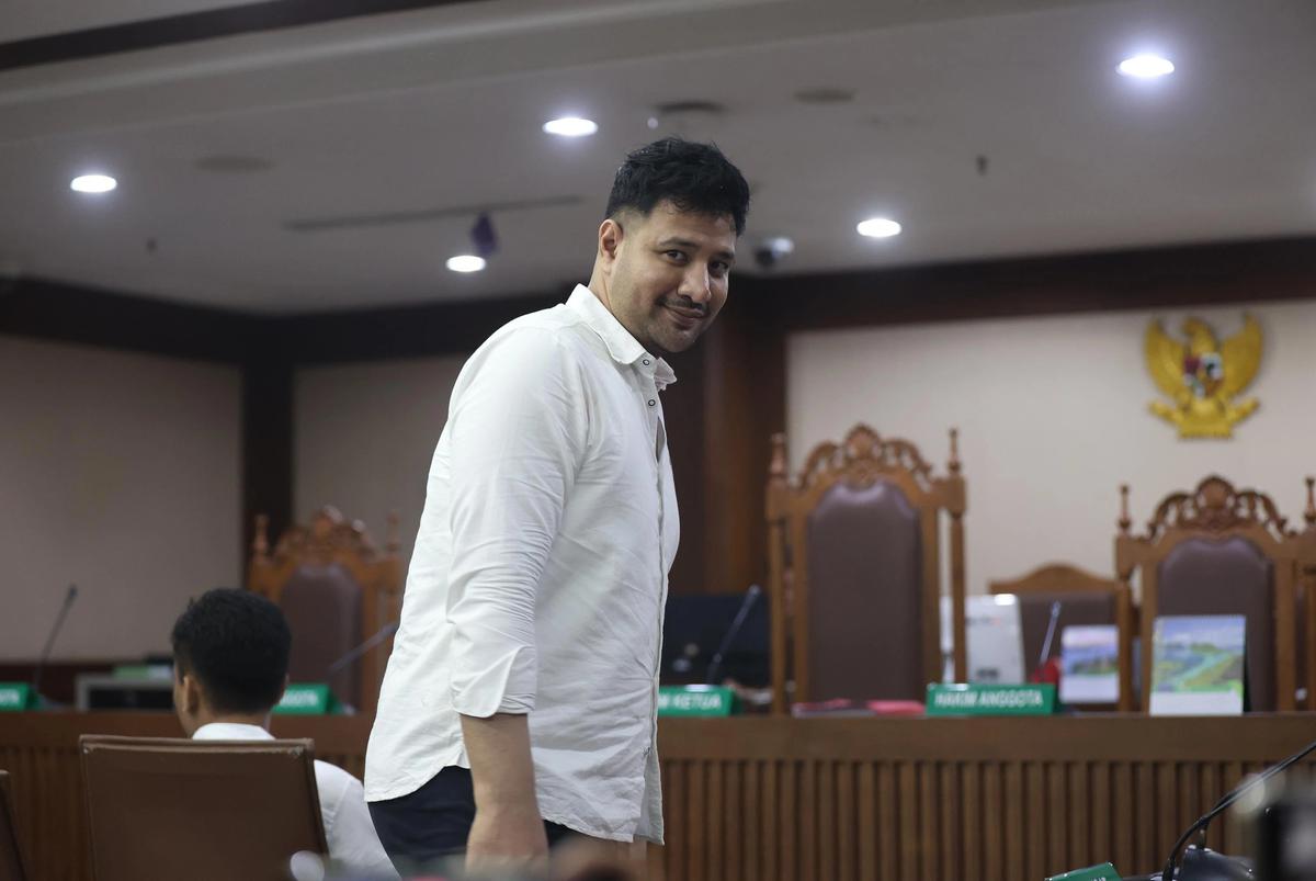 FOTO; FOTO: Ammar Zoni Divonis Tujuh Tahun Penjara dalam Kasus Narkotika Rutan Salemba