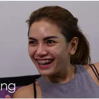 Pengacara F dan O, Osner Johnson Sianipar masih berusaha untuk membela kliennya dan membuktikan siapa korban dalam kasus ini. Ia pun mengungkapkan, bahwa F dan O tidak menentukan tarif Nikita Mirzani. Pengacara F dan O: Osner Johnson Sianipar