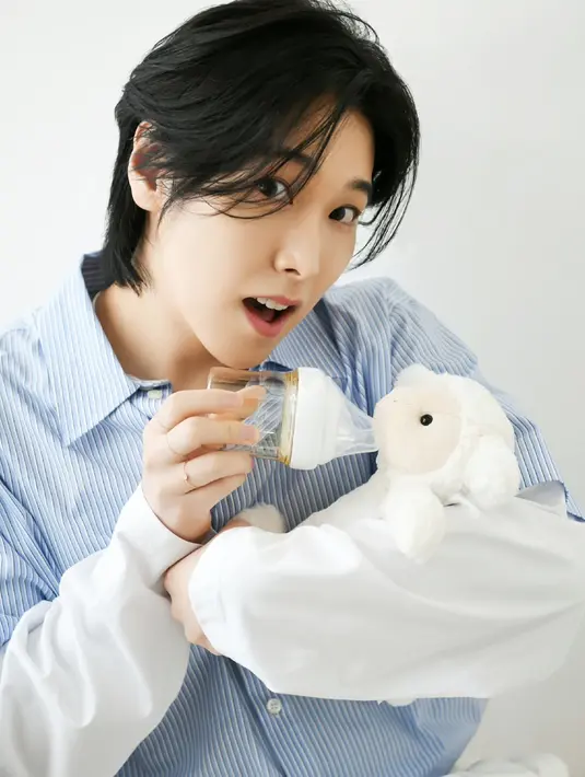 <p>Pada tanggal 13 September, seorang perwakilan dari agensi Sungmin, SM Entertainment, mengonfirmasi, “Sungmin dan istrinya menyambut kelahiran bayi laki-laki hari ini.” (foto: Instagram/ _liustudio_)</p>