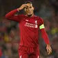 1. Virgil Van Dijk – Tak hanya terabik di Premier League namun juga salah satu bek terbaik di dunia. Harga mahal sepertinya pantas dikeluarkan Liverpool untuk mendatangkan pemain Belanda tersebut. (AFP/Paul Ellis)