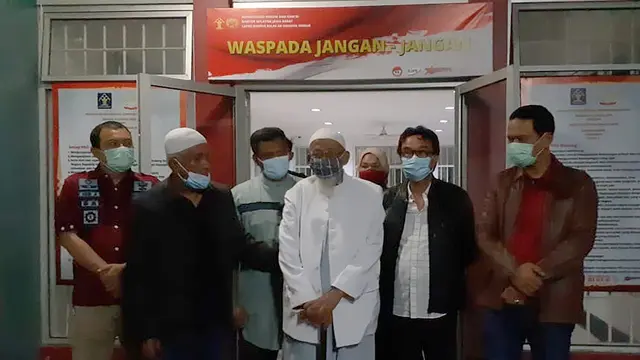 Abu Bakar Baasyir Tinggalkan Lapas Gunung Sindur