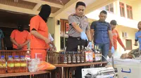 Polisi Bongkar Sindikat Miras Oplosan Beromzet Rp 1,5 Miliar 