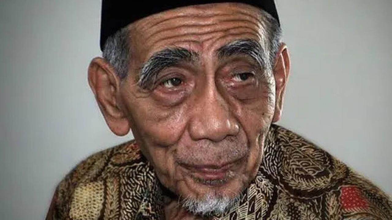 50 Kata Bijak Mbah Moen tentang Kehidupan dan Agama, Mendamaikan Hati