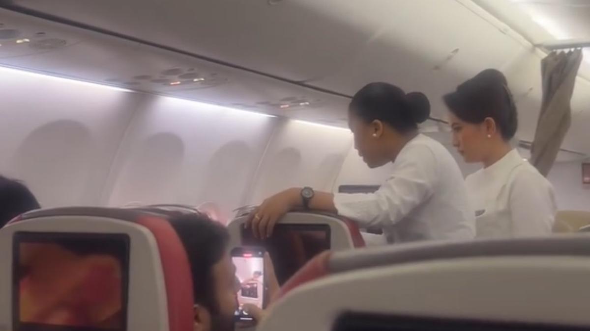 Penumpang Batik Air Tolak Anaknya Dipakaikan Sabuk Pengaman, Bikin Delay 1 Jam hingga Diturunkan dari Pesawat