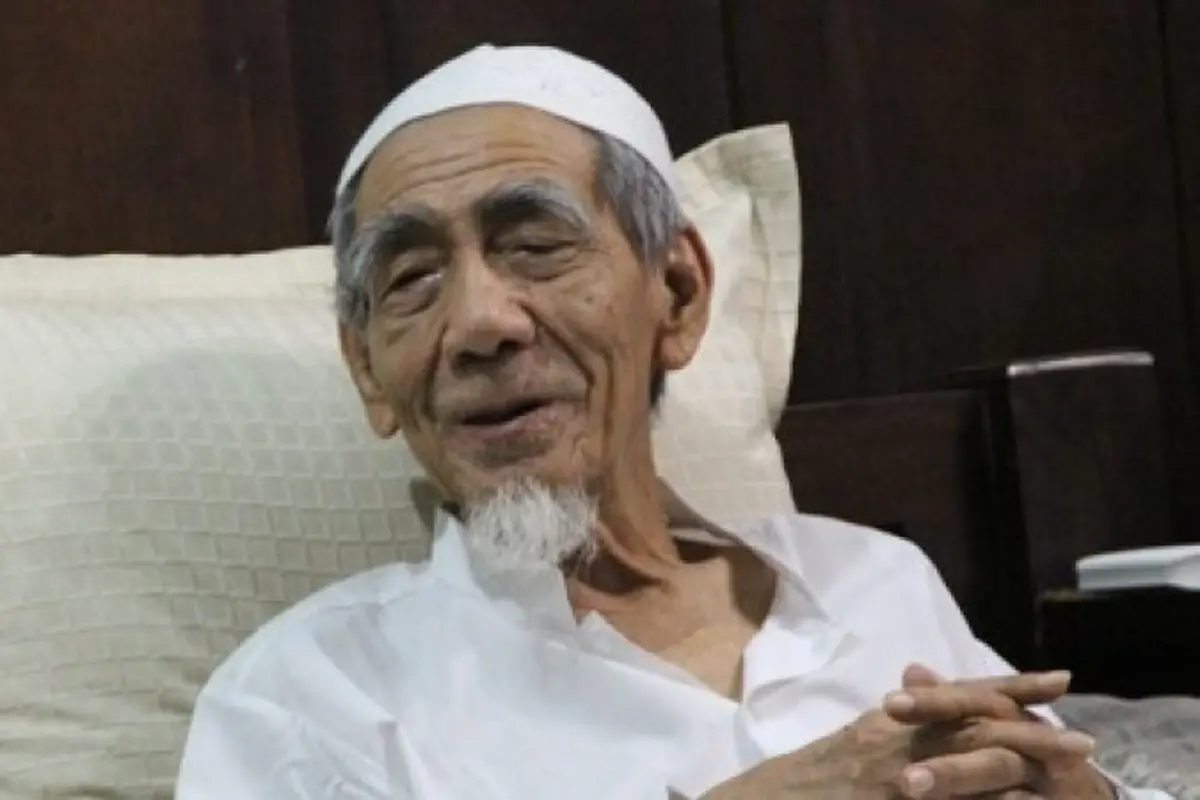 Almaghfurlah KH Maimoen Zubair (Mbah Moen)