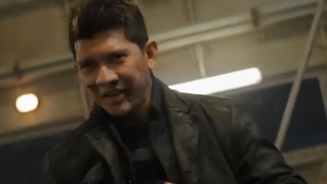 Aksi Iko Uwais saat berakting di The Expendables 4