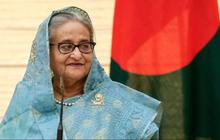 Berkuasa 15 Tahun, PM Bangladesh Akhirnya Mundur Lalu Kabur ke Luar Negeri, Kantornya Dijarah Demonstran