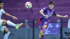 Dikembalikan Persik ke Persib, Rezaldi Hehanussa Menyusul Novri Setiawan ke Semen Padang