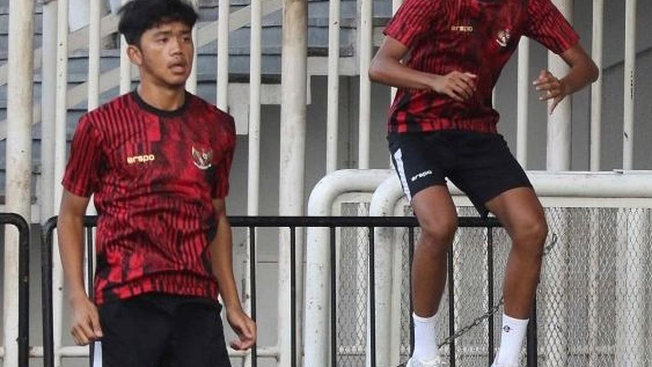 Ketinggian lompatan para pemain juga dilatih dalam latihan fisik ini. Foto: Liputan6.com / Herman Zakharia