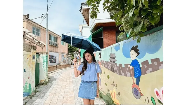 6 Potret Audi Marissa Jelajahi Lokasi Syuting Lovely Runner, Ngefans Byeon Woo Seok