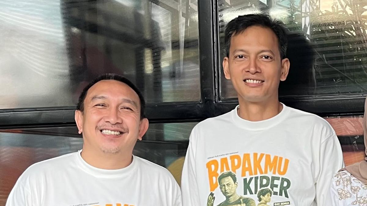 Fedi Nuril - Augie Fantinus Main Bola di Usia 40-an demi Film Bapakmu Kiper: Kayak Cari Mati