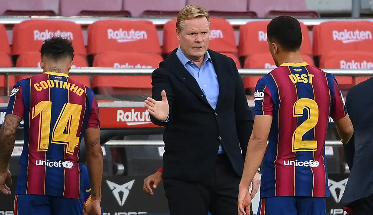 Ronald Koeman. Ia menjadi anak asuh Guus Hiddink di PSV pada 1987/1988 hingga 1988/1989 dan sempat menjadi asisten Guus Hiddink di Timnas Belanda pada Piala Dunia 1998. Kini membesut Barcelona sejak Agustus 2020. Total mengoleksi 9 trofi sejak debut pelatihnya pada 2000. (Foto: AFP/Lluis Gene)