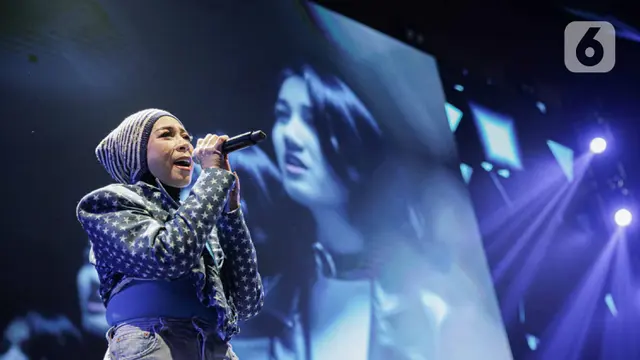 Melly Goeslaw Bernyanyi Bersama Mendiang Nike Ardilla