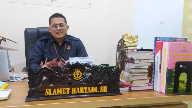 Kepala Seksi Kejaksaan Negeri Garut, Slamet Haryadi, mengakui adanya laporan pesan berantai yang mencatut namanya meminta sejumlah bantuan kepada sejumlah pejabat di lingkungan Pemda Garut.