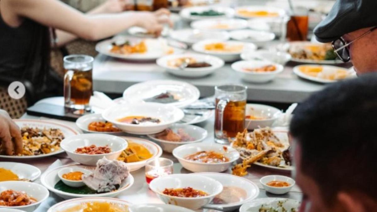 4 Restoran Padang Kepemilikan Artis yang Tengah Hits, dari Arief Muhammad hingga Deddy Corbuzier