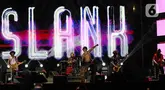 Penampilan grup band Slank pada gelaran musik The 90's Festival di Gambir Expo Kemayoran, Jakarta Pusat, Sabtu (10/8/2024). (Liputan6.com/Herman Zakharia)