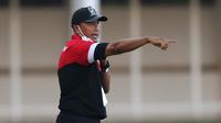 Pelatih kepala Madura United, Rahmad Darmawan saat laga pekan keempat BRI Liga 1 2021/2022 di Stadion Madya, Jakarta, Sabtu (25/09/2021) WIB. (Bola.com/Bagaskara Lazuardi)