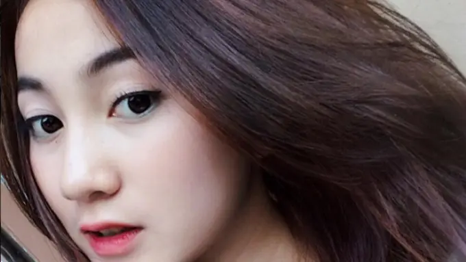 Ini Rili Heralda, Siswi Cantik Asal Bandung yang Bikin Heboh