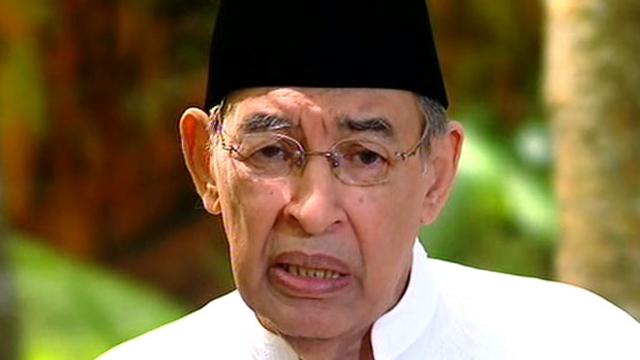 Cinta dapat dilukiskan ia dirasakan itu bukan saja menyangkut cinta Allah, Cinta antara sesama manusia pun sangat sulit.