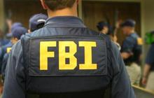 Misteri Penembakan Charlie Kirk: FBI Rilis Foto Terduga Pelaku, Senjata Berukir Ideologi Ditemukan di Lokasi Kejadian!