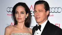 Angelina Jollie dan Brad Pitt (AFP)