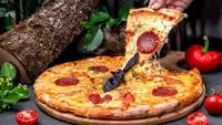 55 Pizza Jokes: Cheesy Puns and Quotes That Will  Make You Laugh
