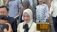 Anggota DPR Atalia Praratya menghadiri sidang lanjutan gugatan cerai terhadap mantan Gubernur Jawa Barat Ridwan Kamil di Pengadilan Agama Bandung, Kota Bandung, Rabu (31/12/2025). (Antara)