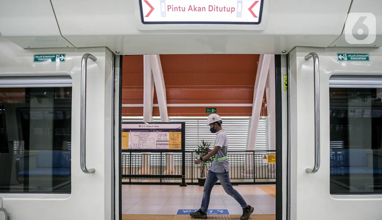 Rencananya, proyek LRT Jabodebek ini akan diujicoba untuk umum bulan depan dan diresmikan oleh Presiden Joko Widodo (jokowi) pada18 Agustus 2023.  (Liputan6.com/Faizal Fanani)