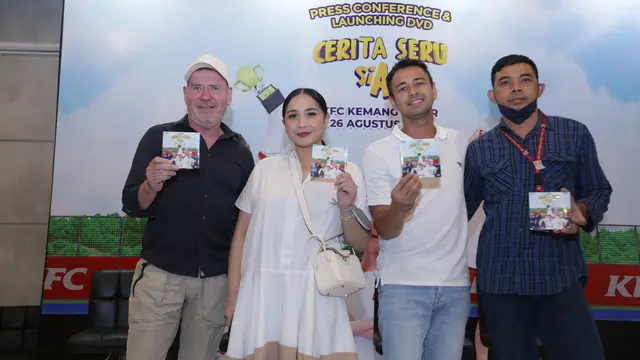 [Fimela] Raffi Ahmad dan Nagita Slavina Rilis DVD Cerita Seru si Aa