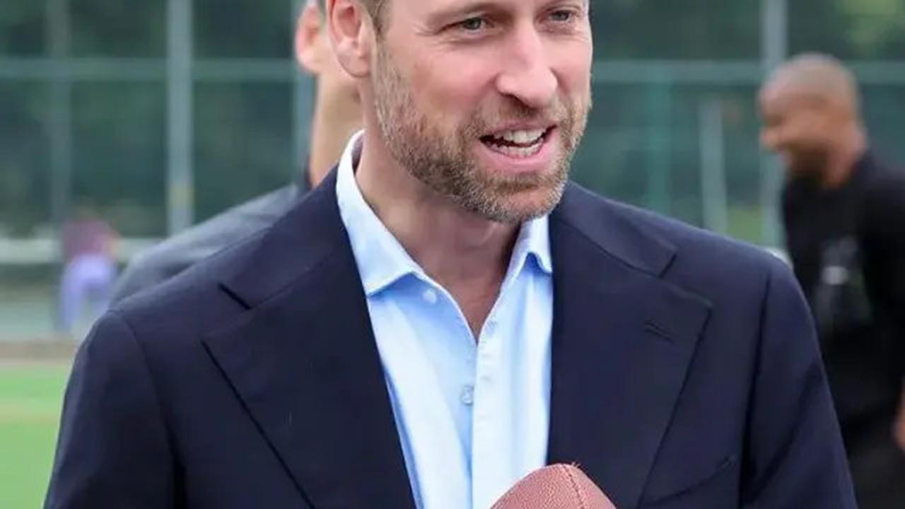 Potret Terbaru Pangeran William Berseragam Militer dan Brewok Bikin Penggemar Histeris