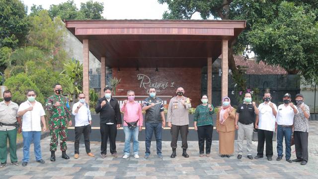 Kapolda dan Gubernur NTB Temui Buruh