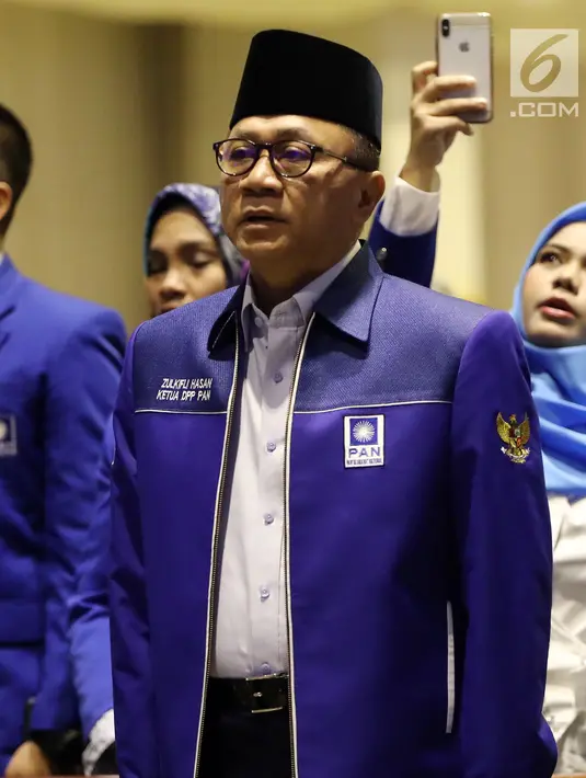 Ketum PAN Zulkifli Hasan saat mengikuti acara pembukaan Rakernas PAN di Jakarta, Kamis (9/8). Dalam rakernas tersebut PAN secara resmi mengusung Prabowo Subianto sebagai calon presiden pada Pilpres 2019.  (Liputan6.com/Johan Tallo)