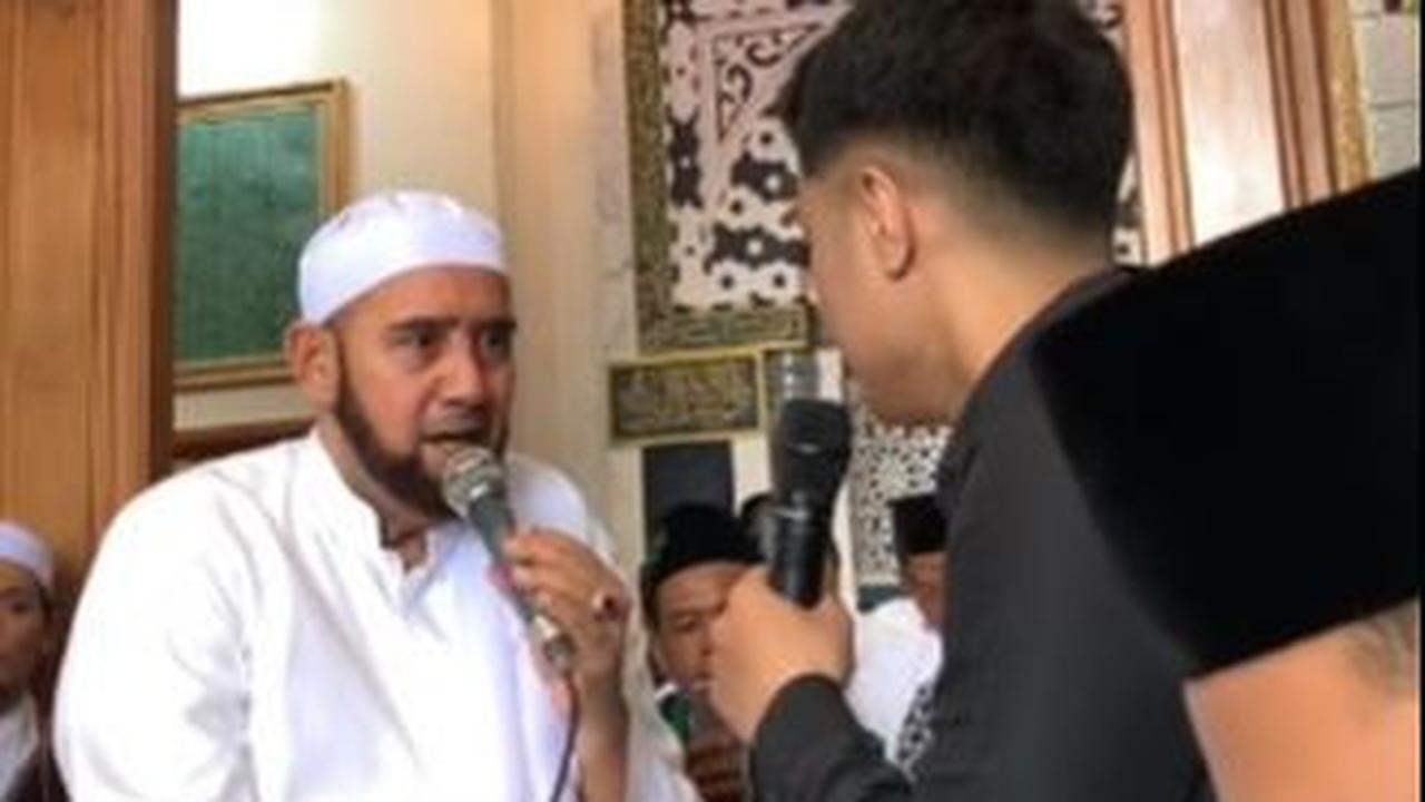 Pacar Cowok Putuskan Jadi Mualaf, Dipimpin Langsung oleh Habib Syech