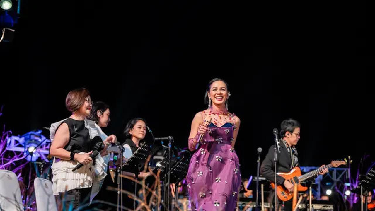 Hormat Andien untuk Titiek Puspa di International Golo Mori Jazz 2025, Nyanyi Kupu-Kupu Malam dan Bimbi